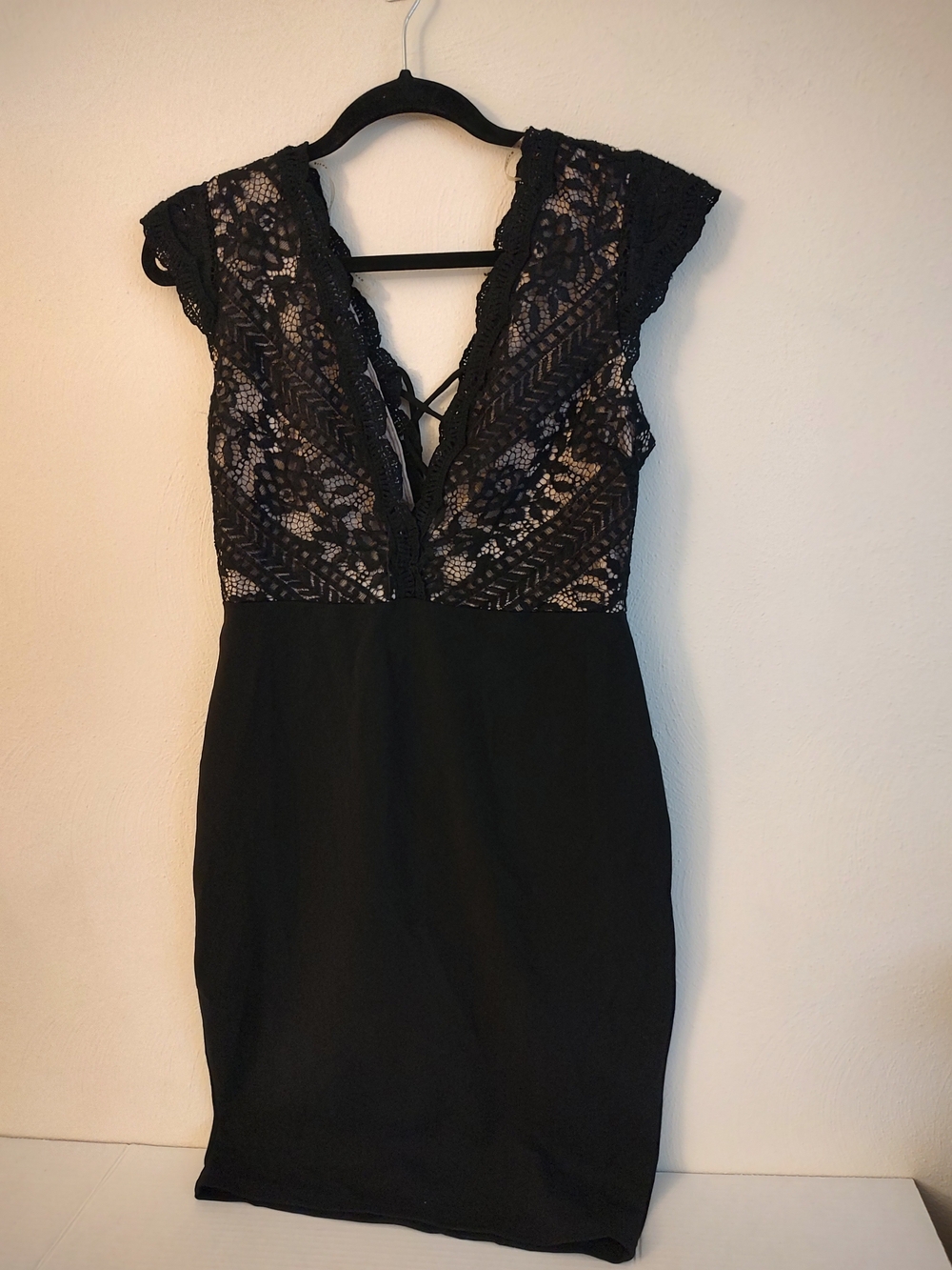 Haute Monde Black Lace Lace-Up Plunge Bodycon Mini Dress